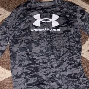 Under Armour Black and Gray Camo Shirt